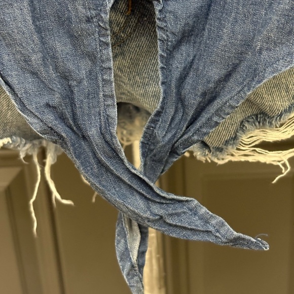 Anne Klein Denim Lace-Up Gold Hardware Women's Top - Picture 9 of 12